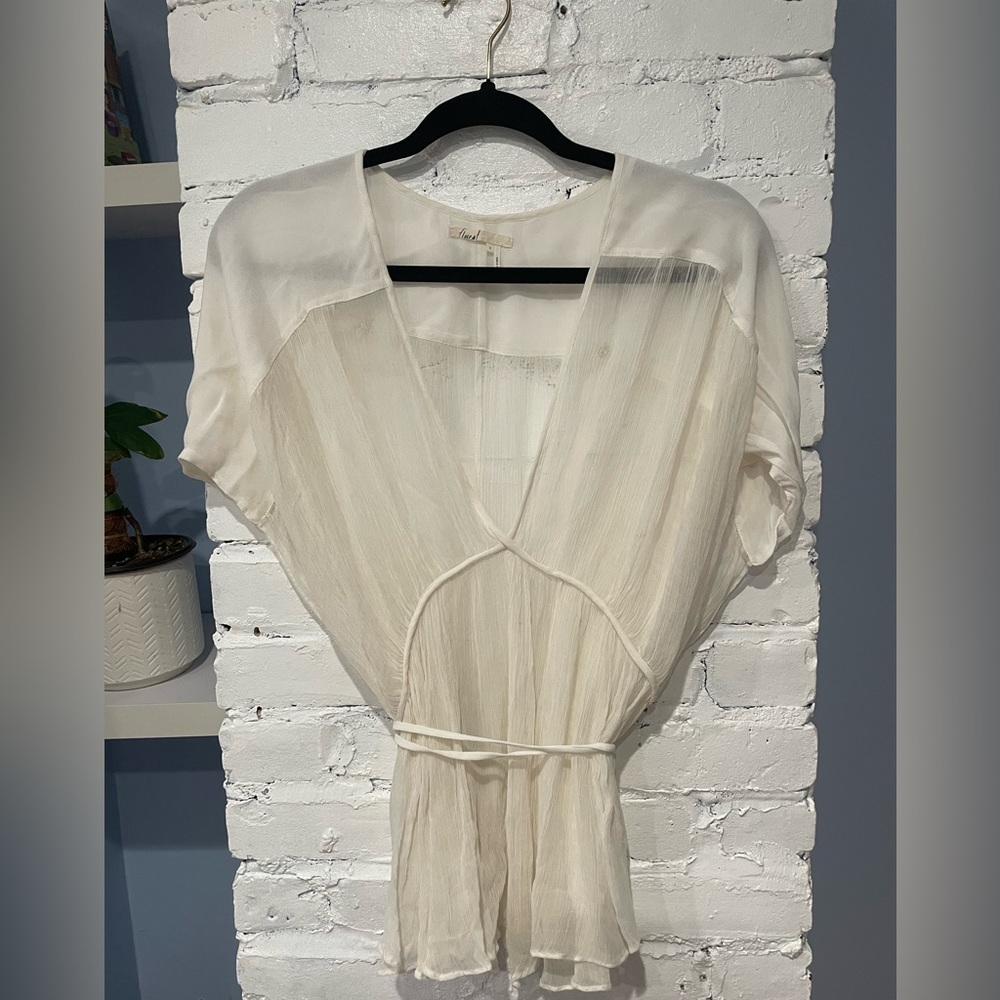 Floreat‎ - Sheer White Blouse - Size Small